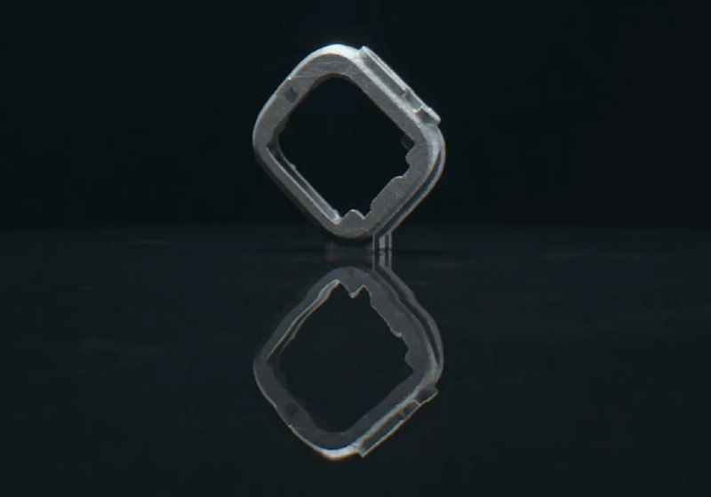 苹果发文介绍全新 3D 打印钛金属外壳工艺苹果近日在官网 Newsroom 发布文章，揭秘了在 Apple Watch Series 11 与 Apple Watch Ultra 3 上使用的钛金属 3D 打印工艺背后的秘密