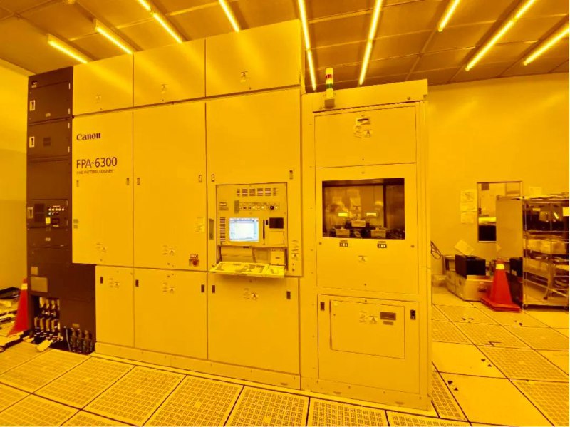 时隔 21 年，佳能开设新光刻机工厂来自日经新闻的报道，佳能公司在上月底于栃木县宇都宫市举行了半导体光刻设备工厂的开业仪式，这是佳能 21 年以来开设的首家新光刻机厂