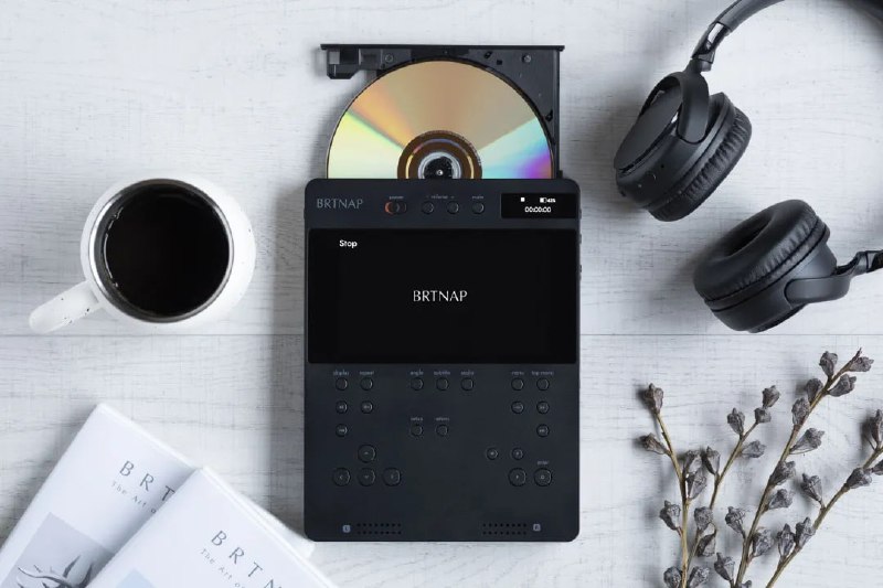 流媒体时代的怀旧“新”品，爱贝克思推出便携 DVD 播放器日本爱贝克思唱片公司近日以众筹形式推出了便携式 DVD 播放器新品